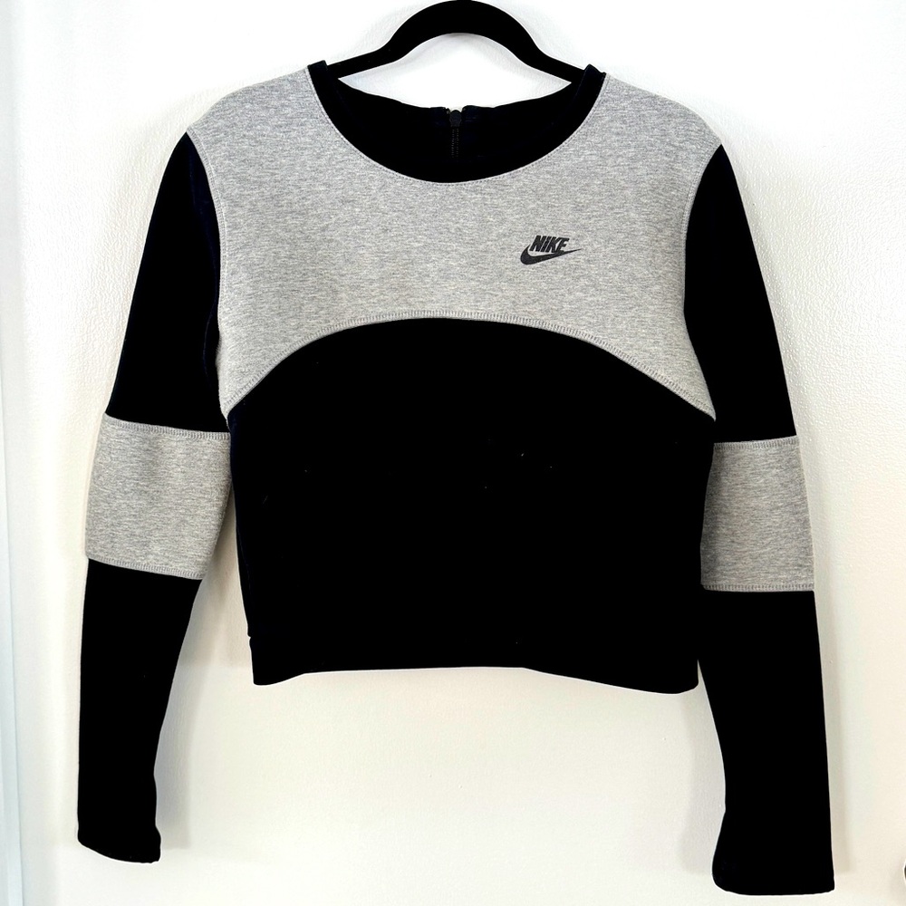 🏃‍♀️Nike Sportswear Tech Fleece Pullover sz L